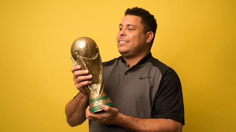Ronaldo "Béo" người hùng giúp Brazil vô địch World Cup 2002.