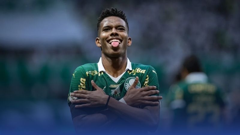 Estêvão thăng tiến vượt bậc tại Palmeiras