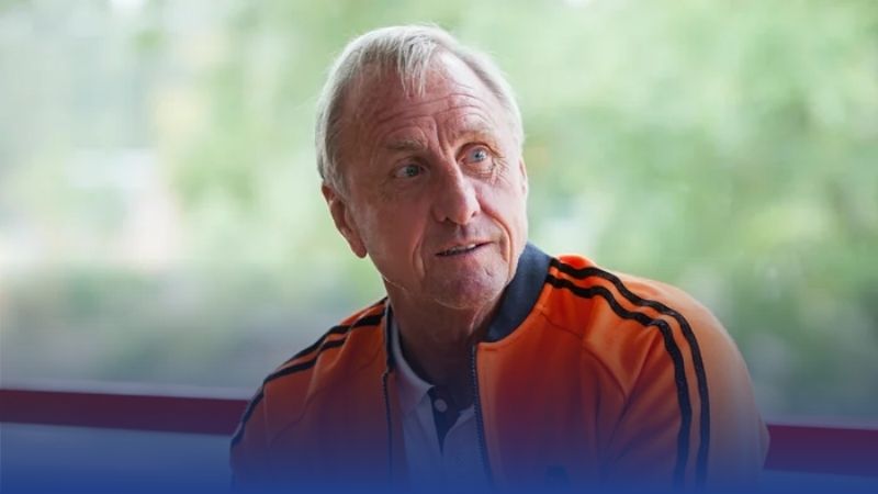 Johan Cruyff là biểu tượng của bóng đá tổng lực, người đã tái định nghĩa môn thể thao vua.